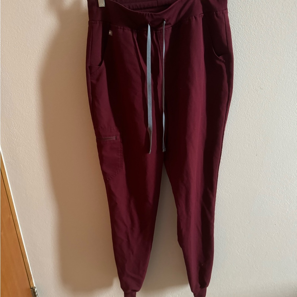 Figs burgandy JOGGERS ONLY